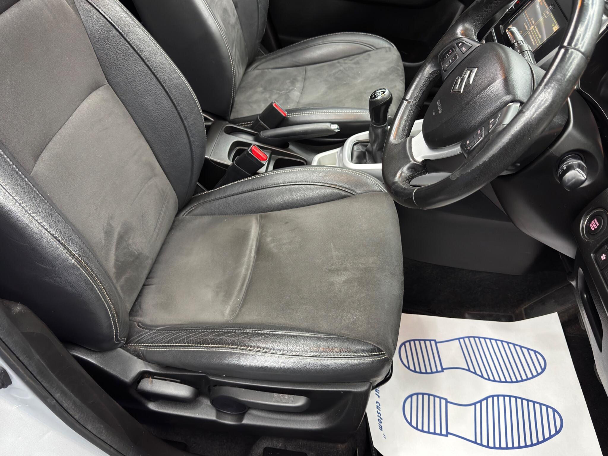 Suzuki Vitara - Image 13
