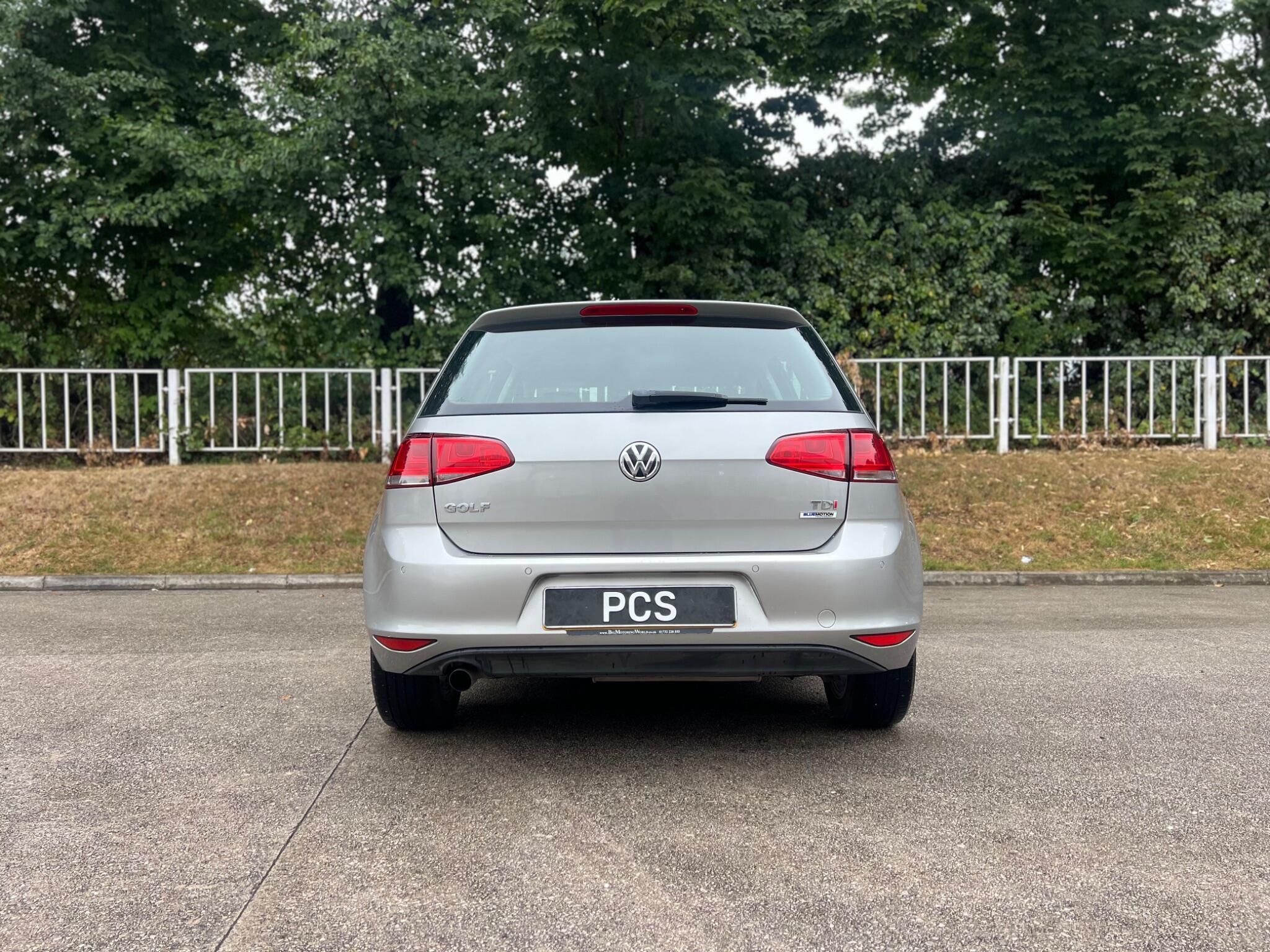 Volkswagen Golf - Image 7