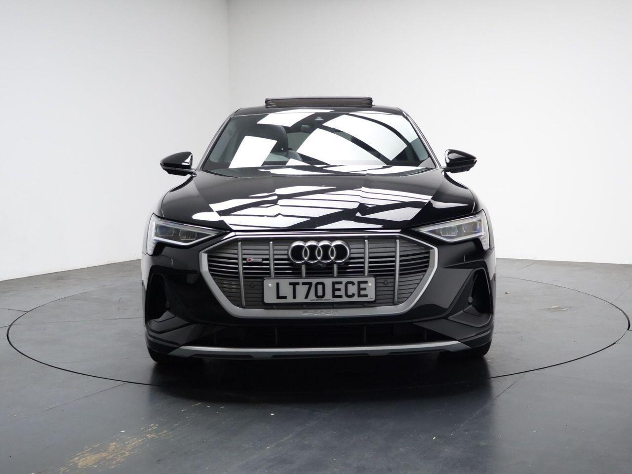 Audi E-Tron - Image 5