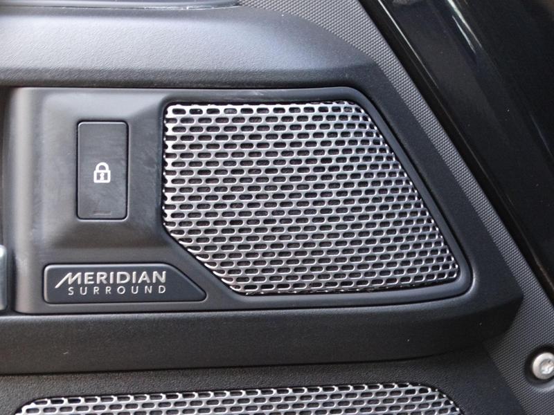 Land Rover DEFENDER 110 - Image 18