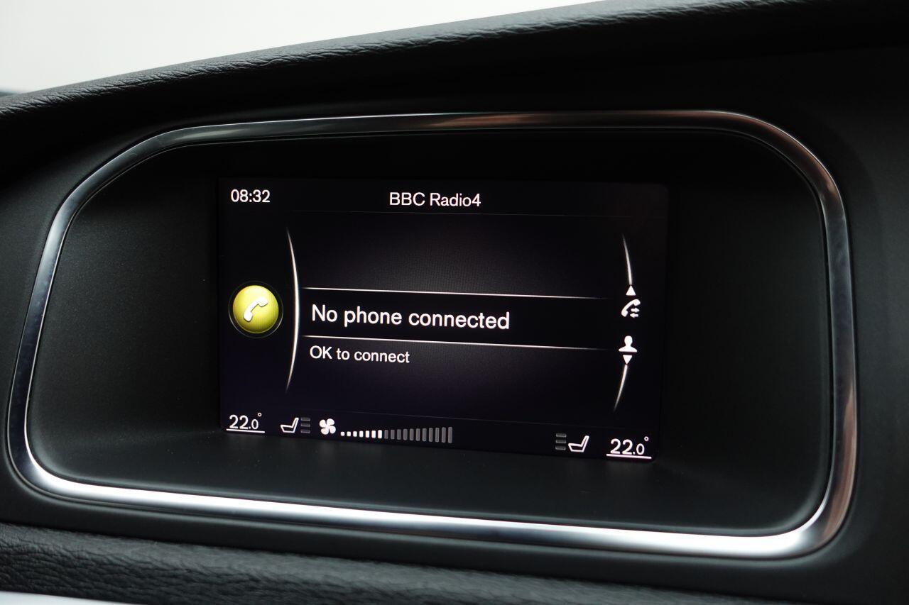 Volvo V40 - Image 8