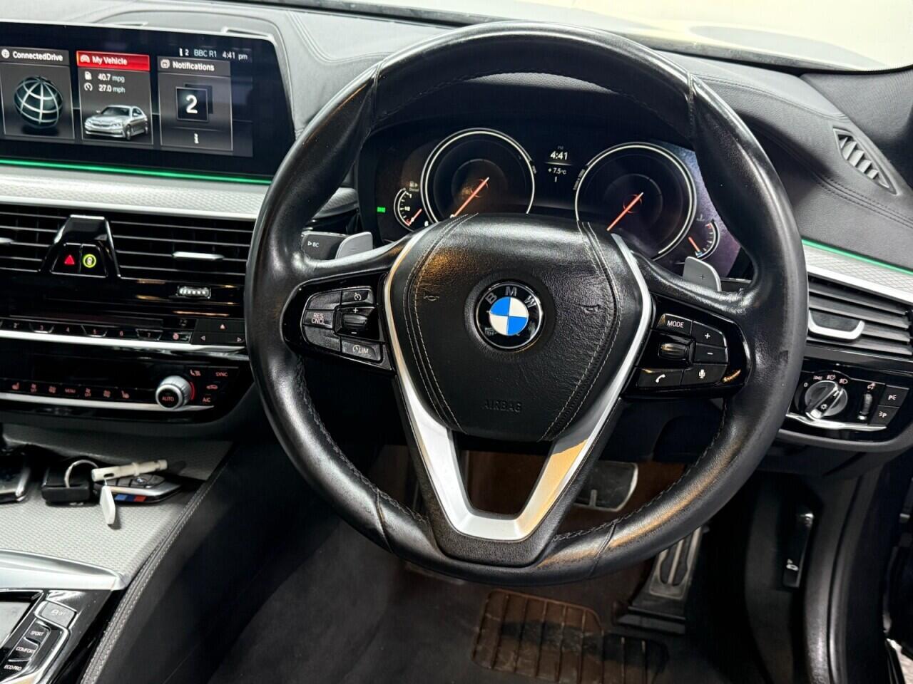 BMW 5 Series - Image 17