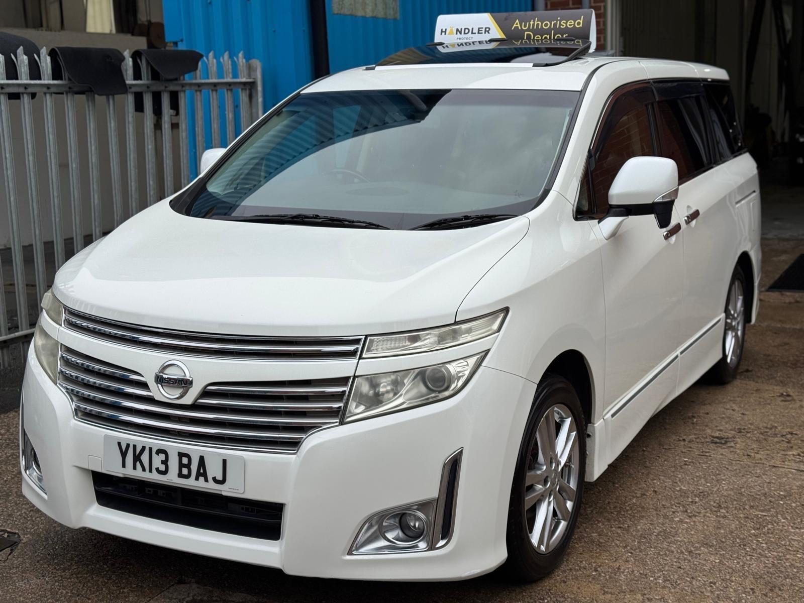 Nissan Elgrand - Image 14