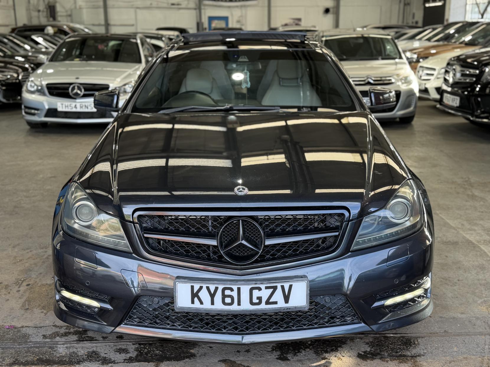 Mercedes C Class - Image 2