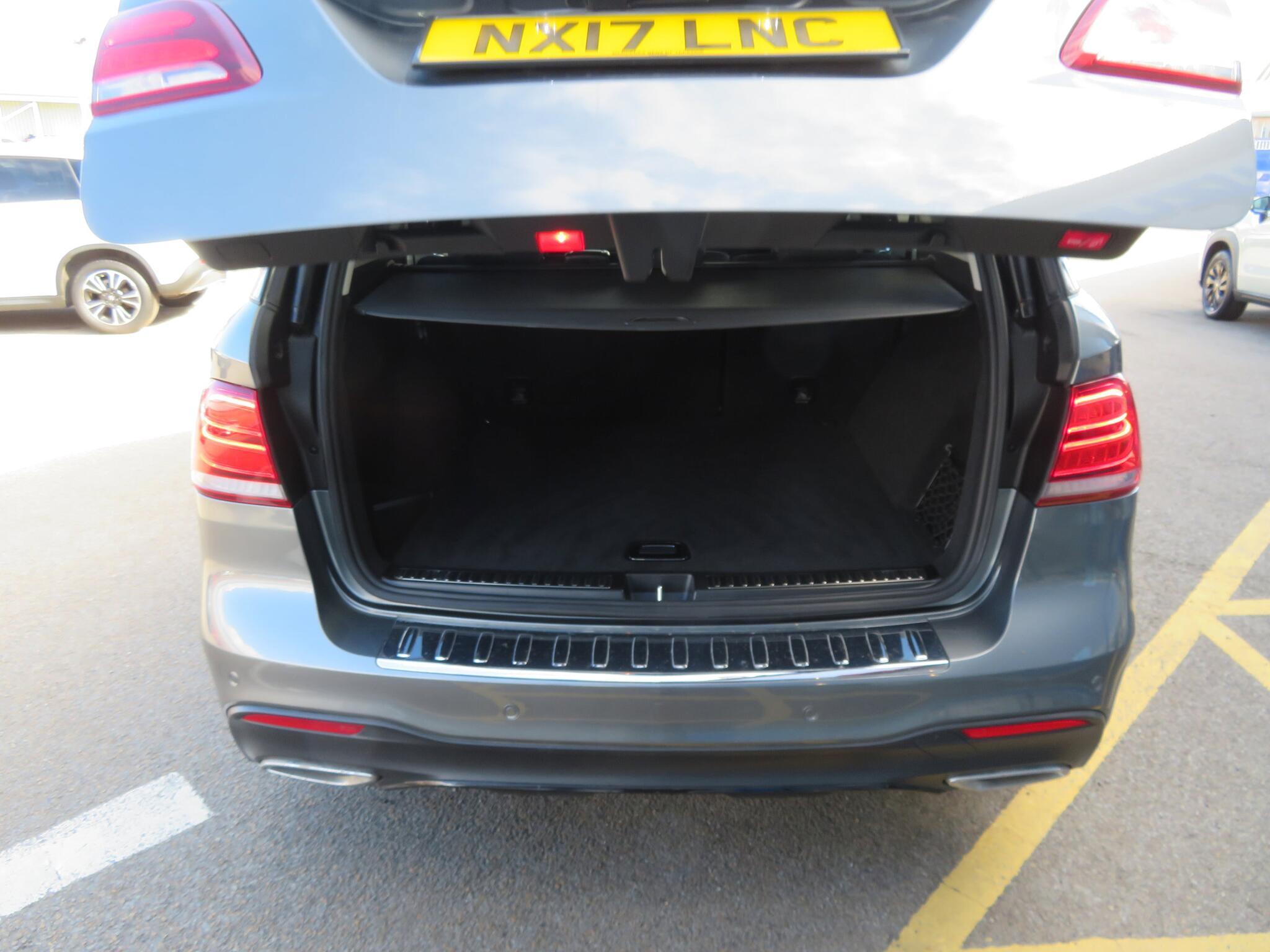 Mercedes GLE - Image 18