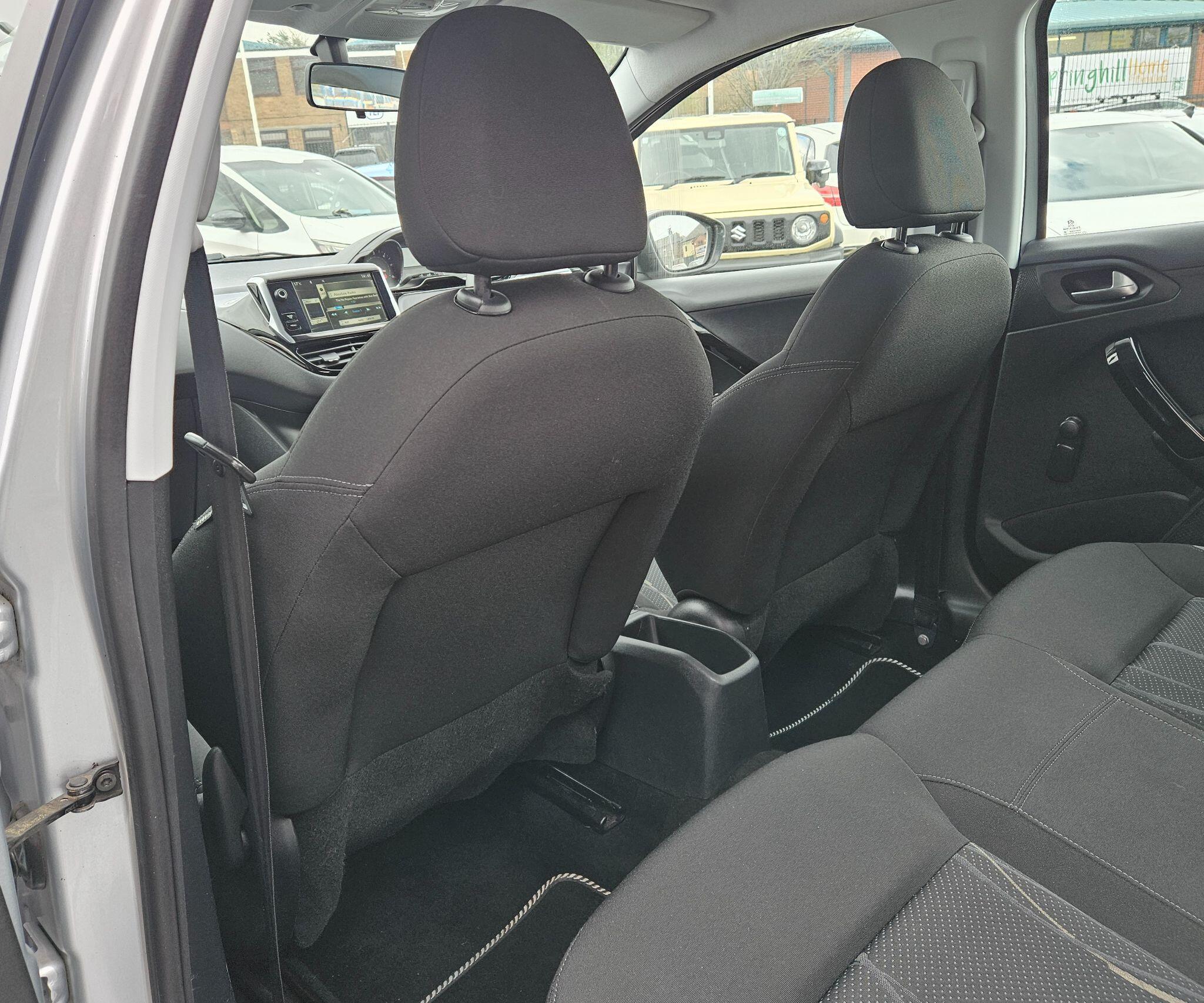 Peugeot 208 - Image 58