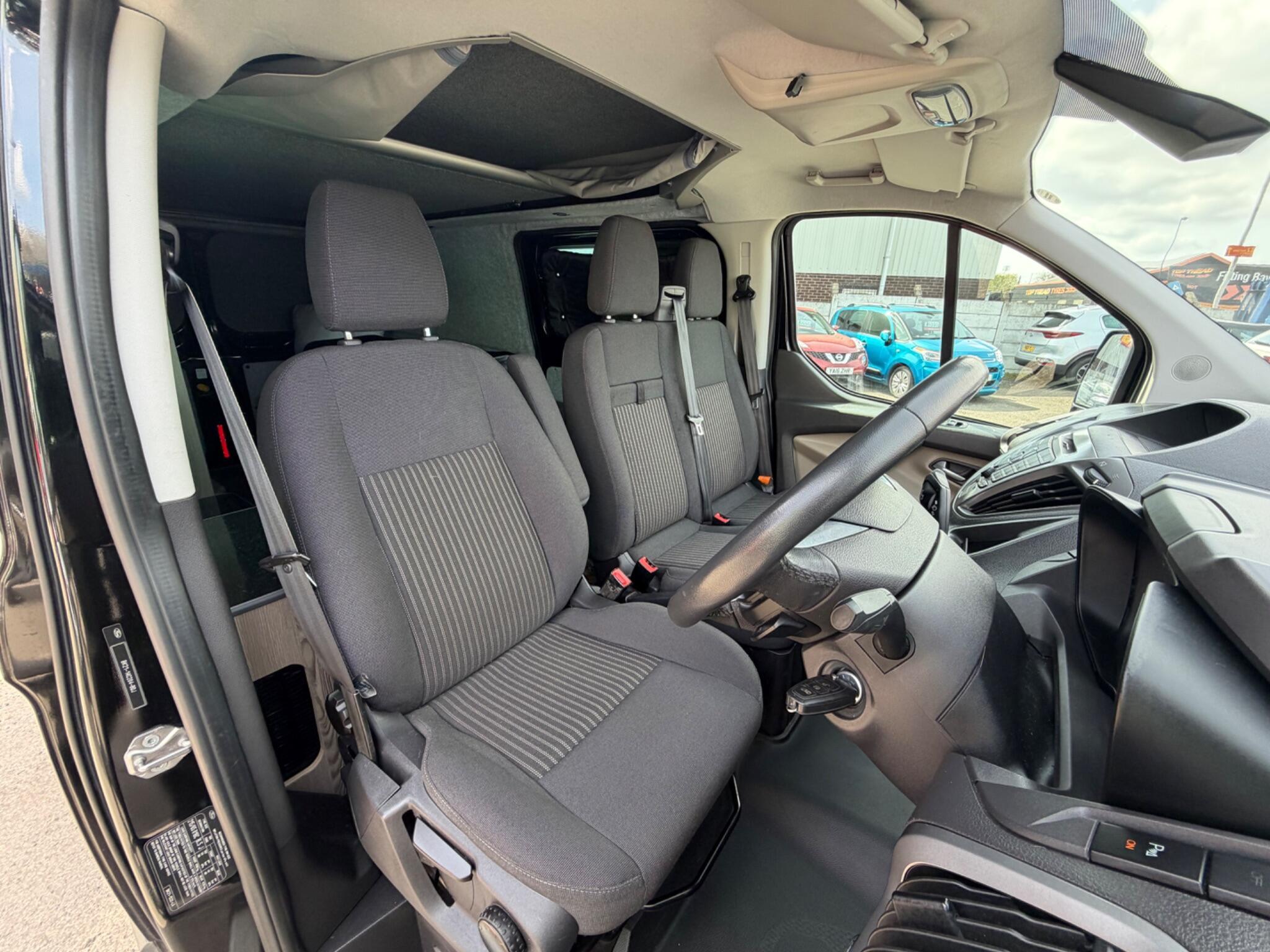 Ford Transit Custom - Image 14