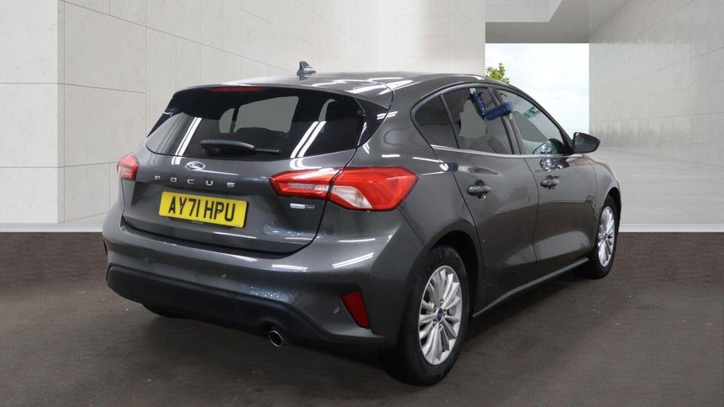 Ford Focus - Image 4