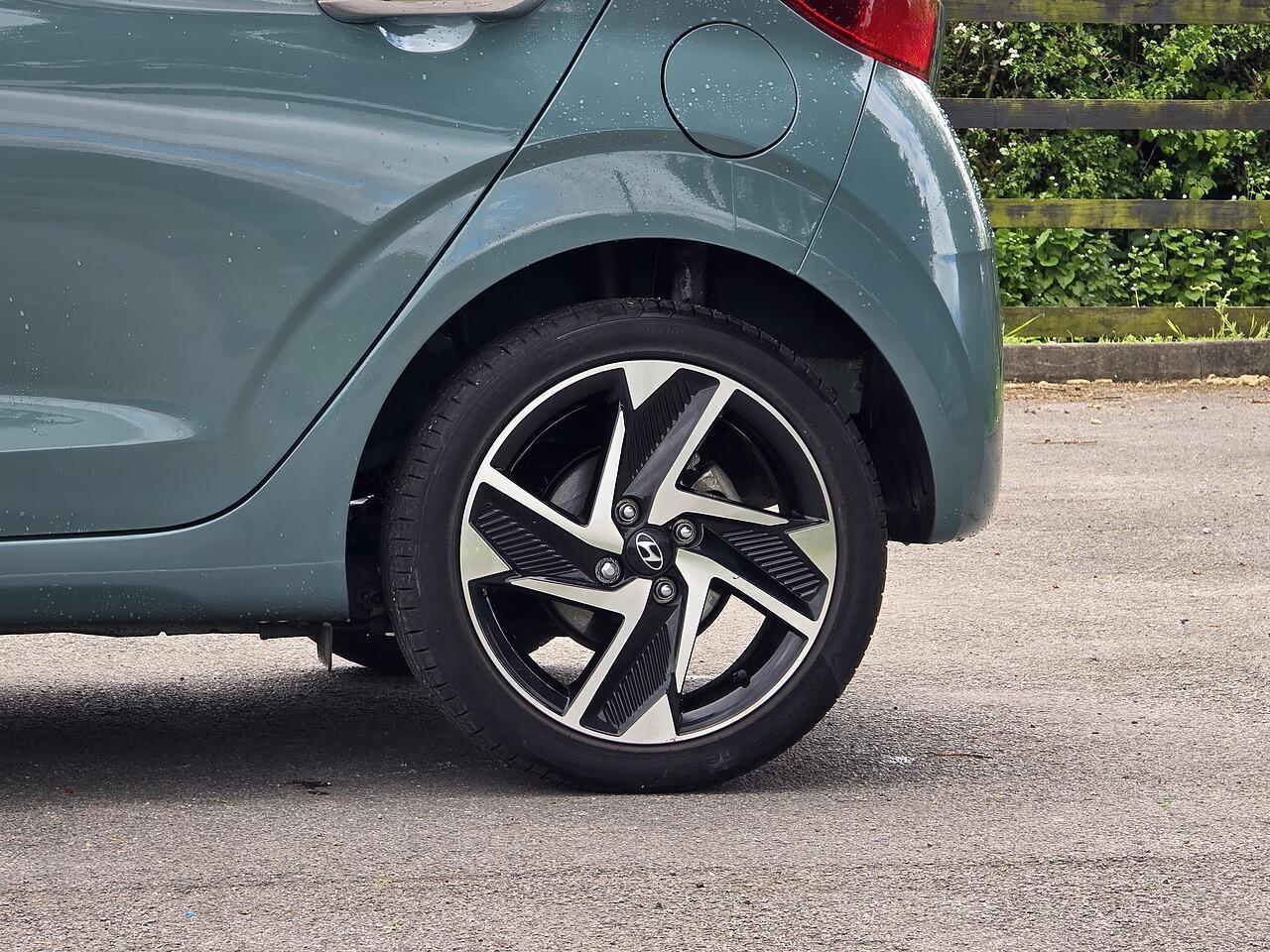 Hyundai i10 - Image 28