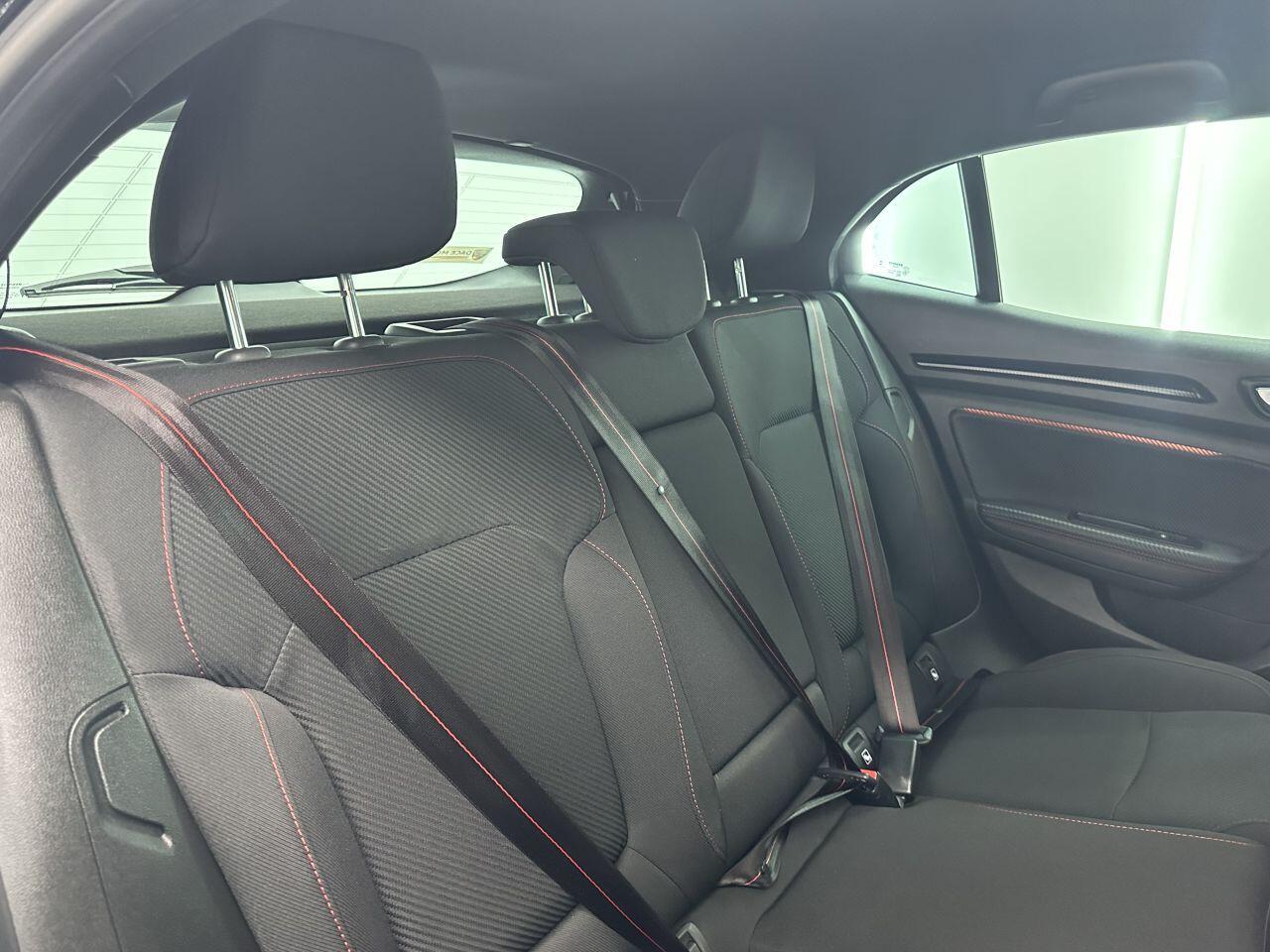 Renault Megane - Image 15