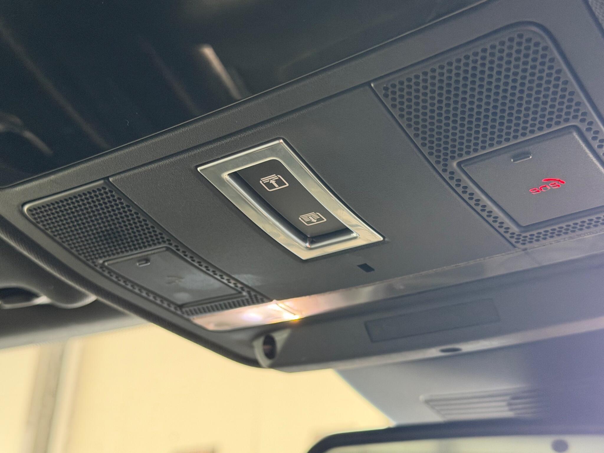 Land Rover Range Rover Evoque - Image 32