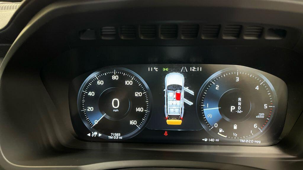 Volvo XC90 - Image 6