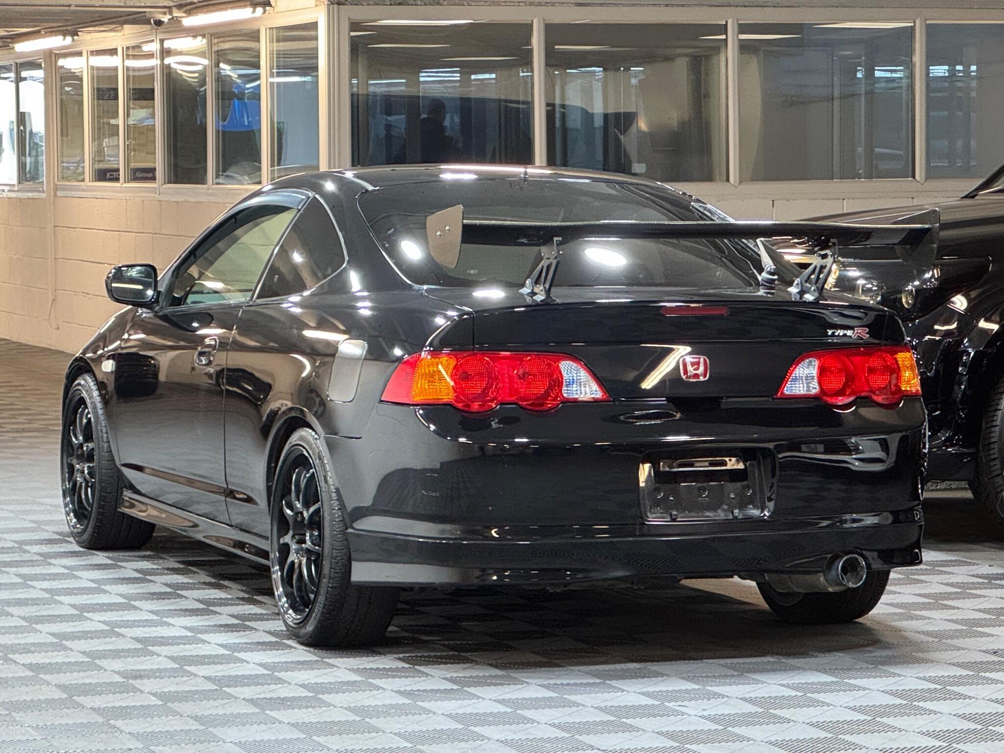 Honda INTEGRA - Image 4