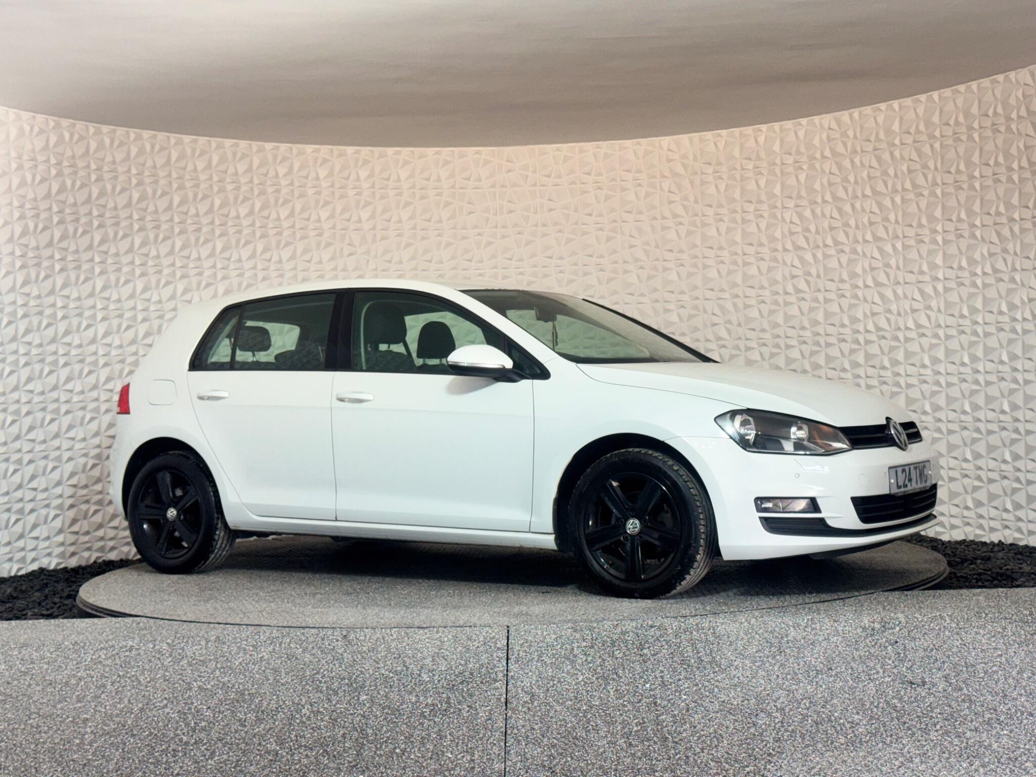 Volkswagen Golf - Image 5
