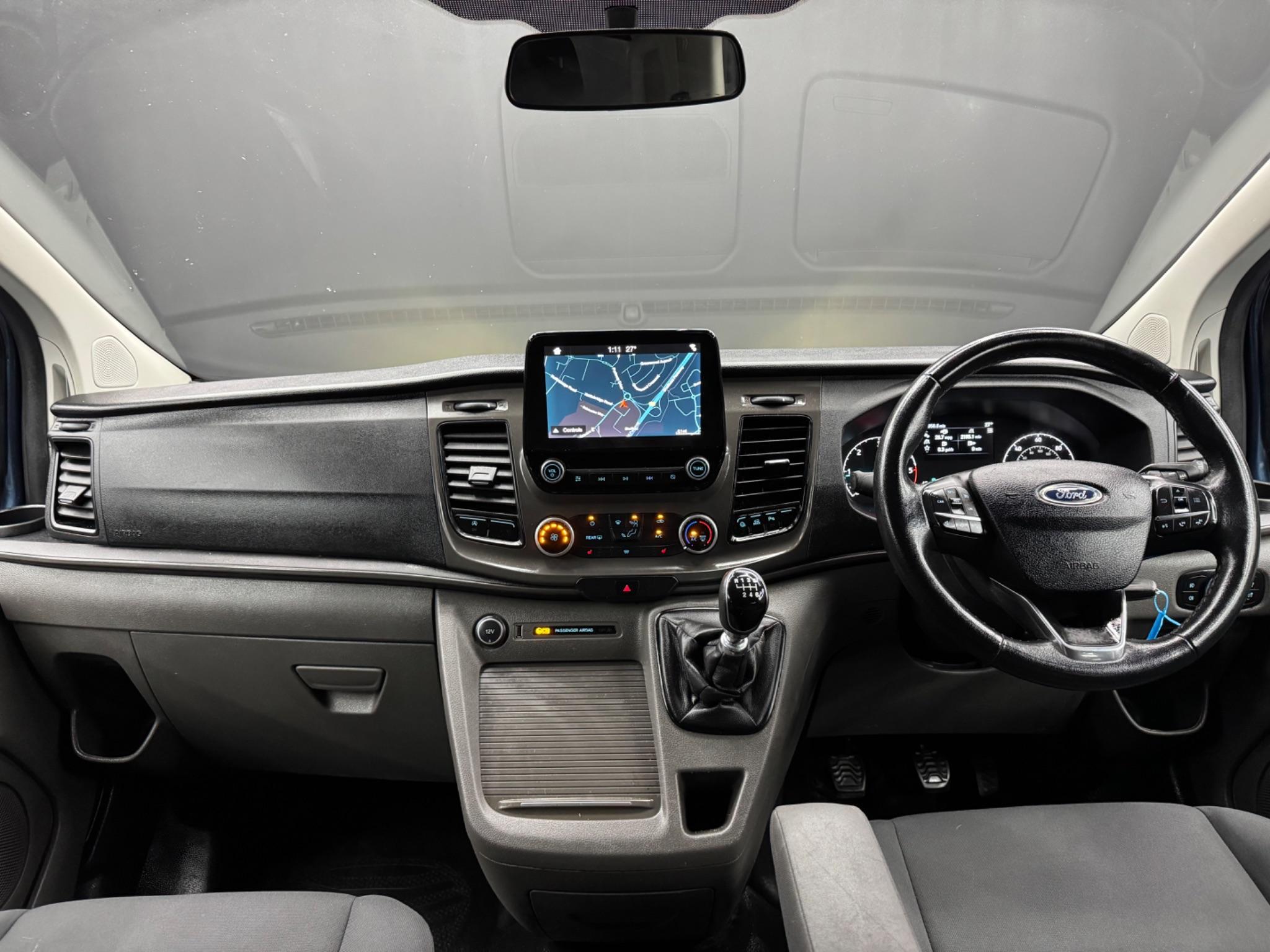 Ford TOURNEO CUSTOM - Image 10