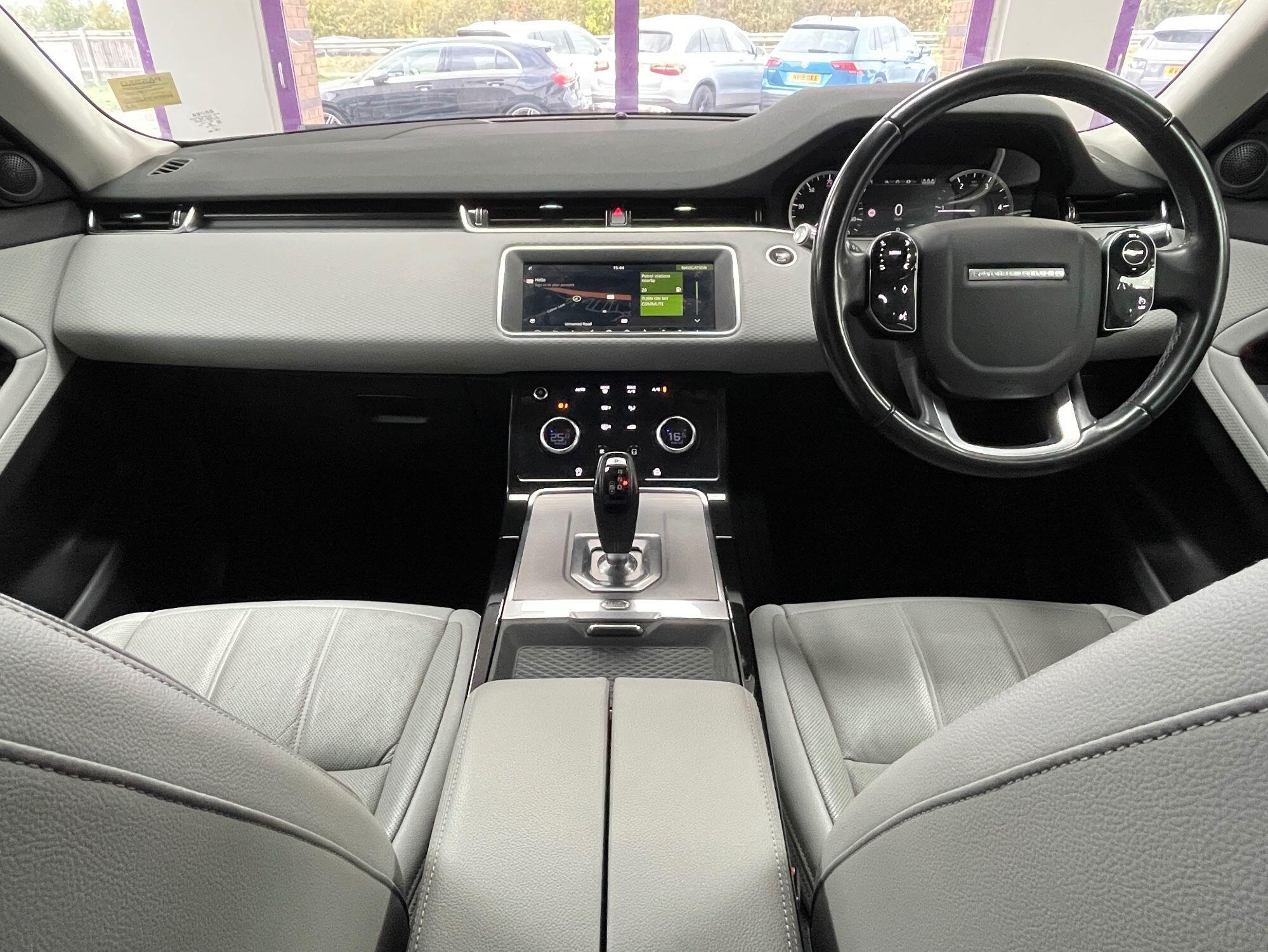 Land Rover Range Rover Evoque - Image 2