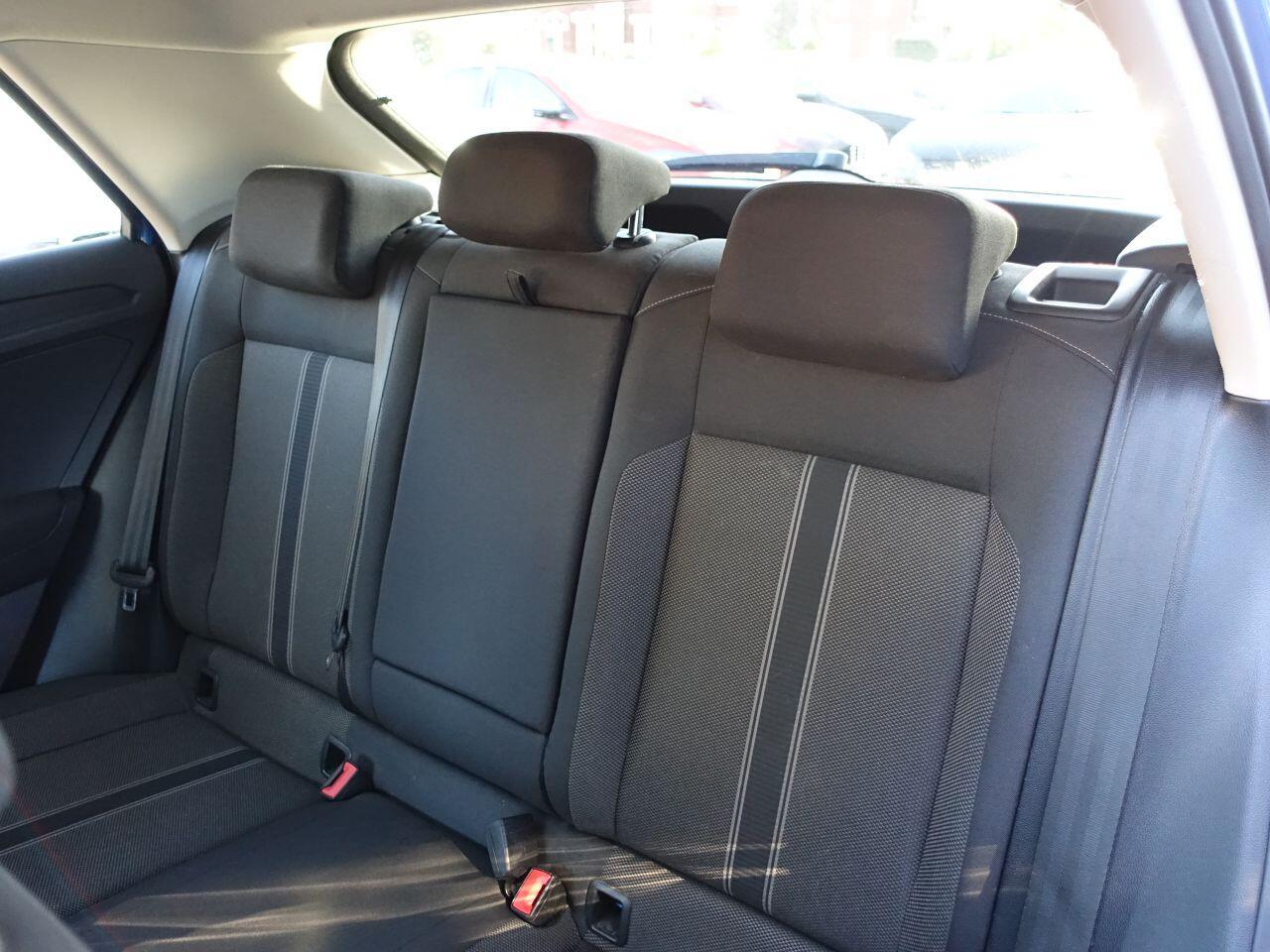 Volkswagen T-Roc - Image 26