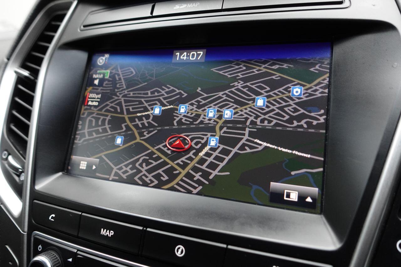 Hyundai Santa Fe - Image 18