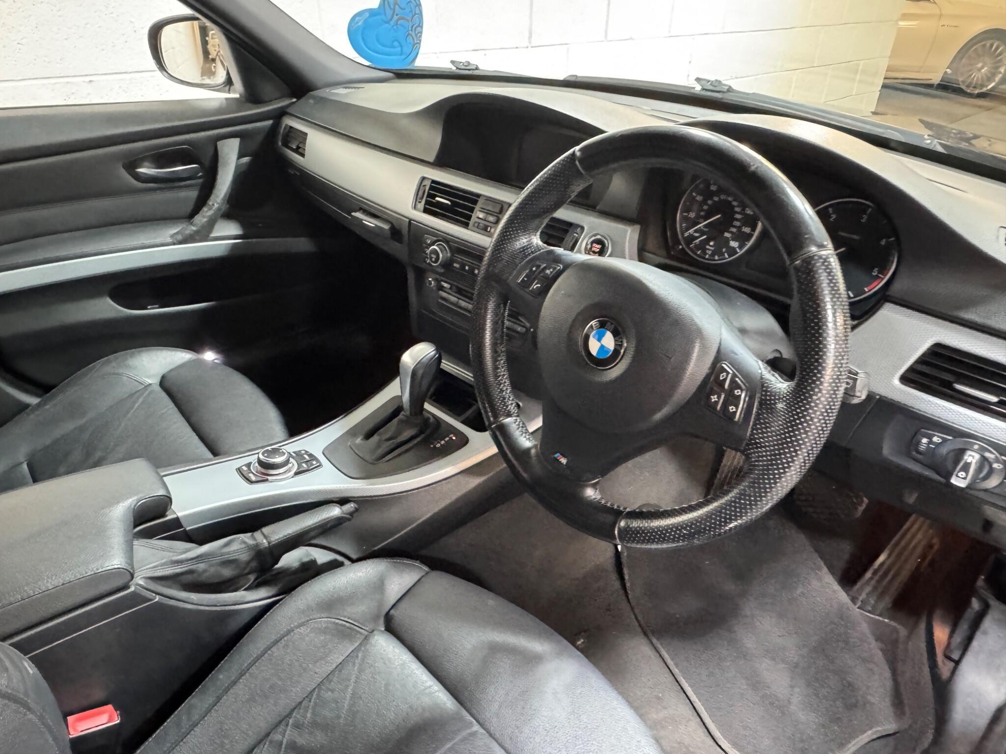 BMW 3 Series - Image 9