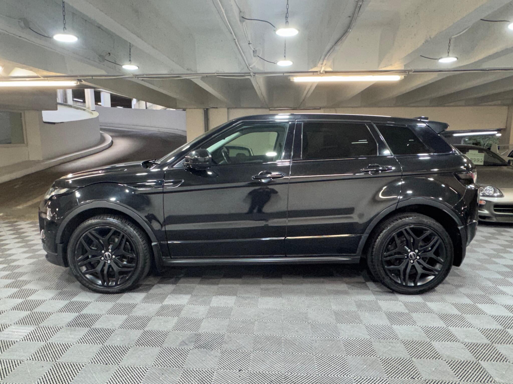 Land Rover Range Rover Evoque - Image 2