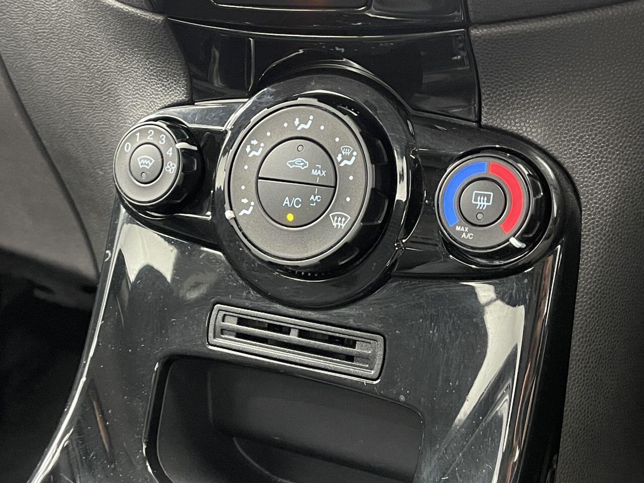 Ford Fiesta - Image 29