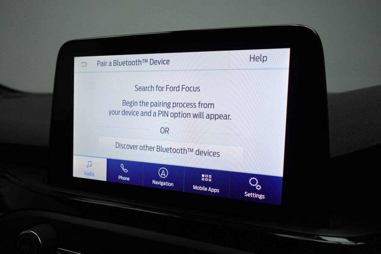 Ford Focus - Image 29