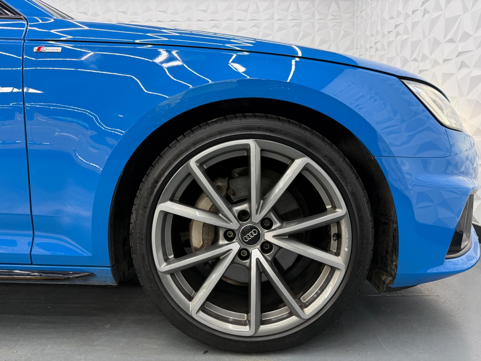 Audi A4 Avant - Image 17