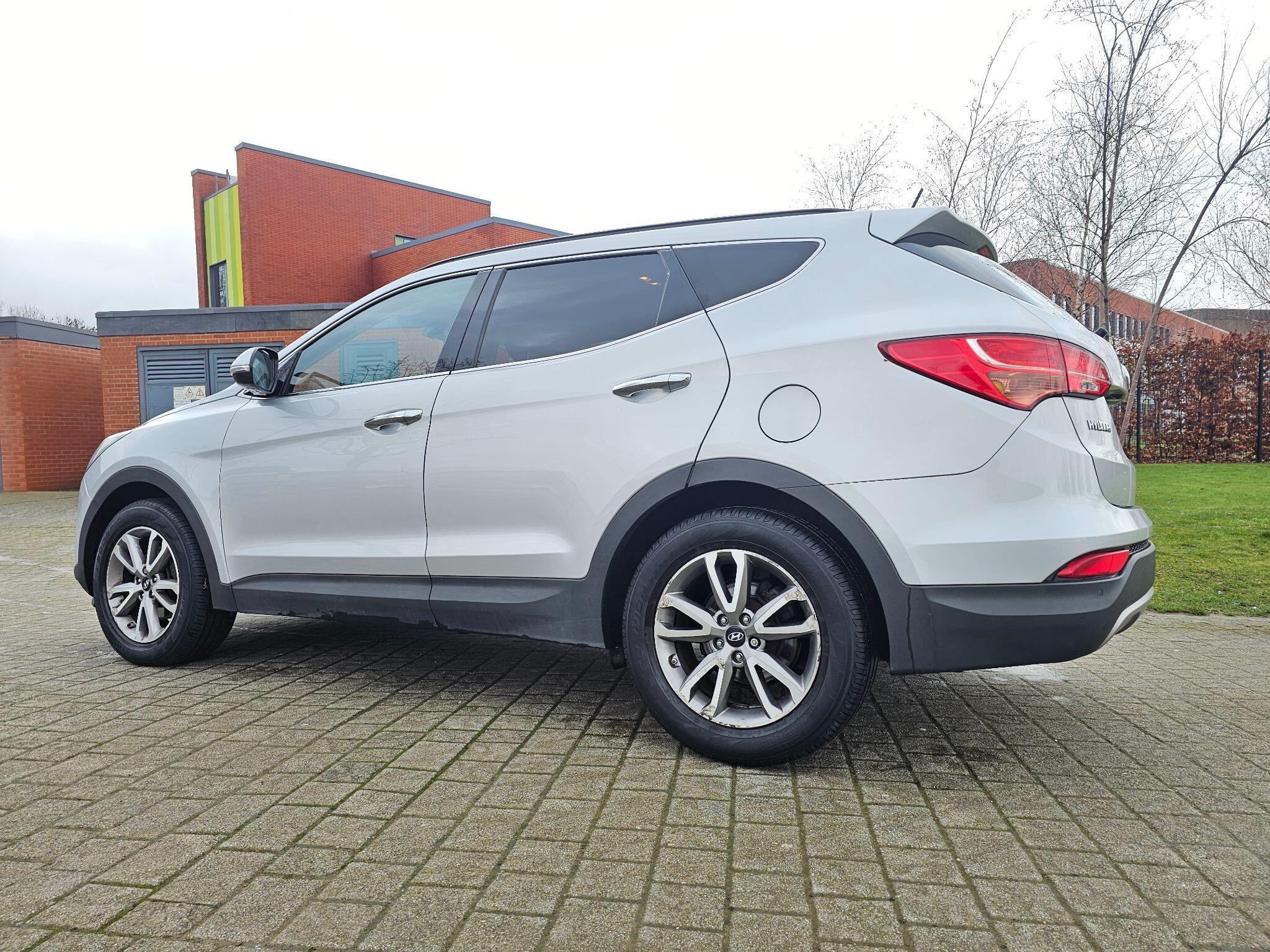 Hyundai Santa Fe - Image 6