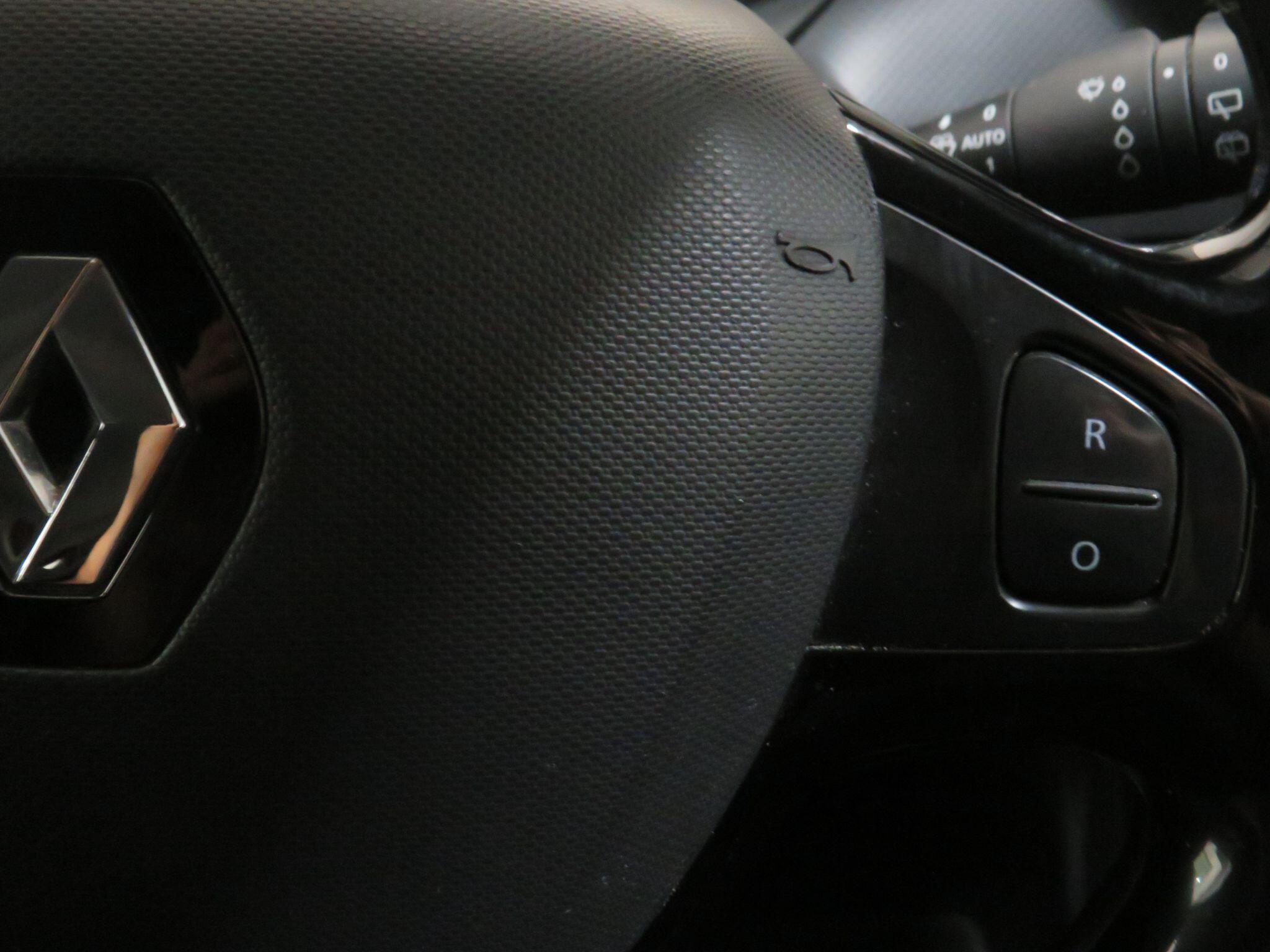 Renault Captur - Image 17