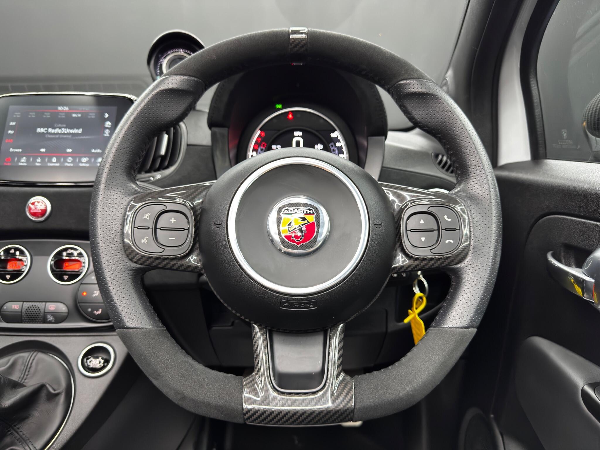 Abarth 695C - Image 18