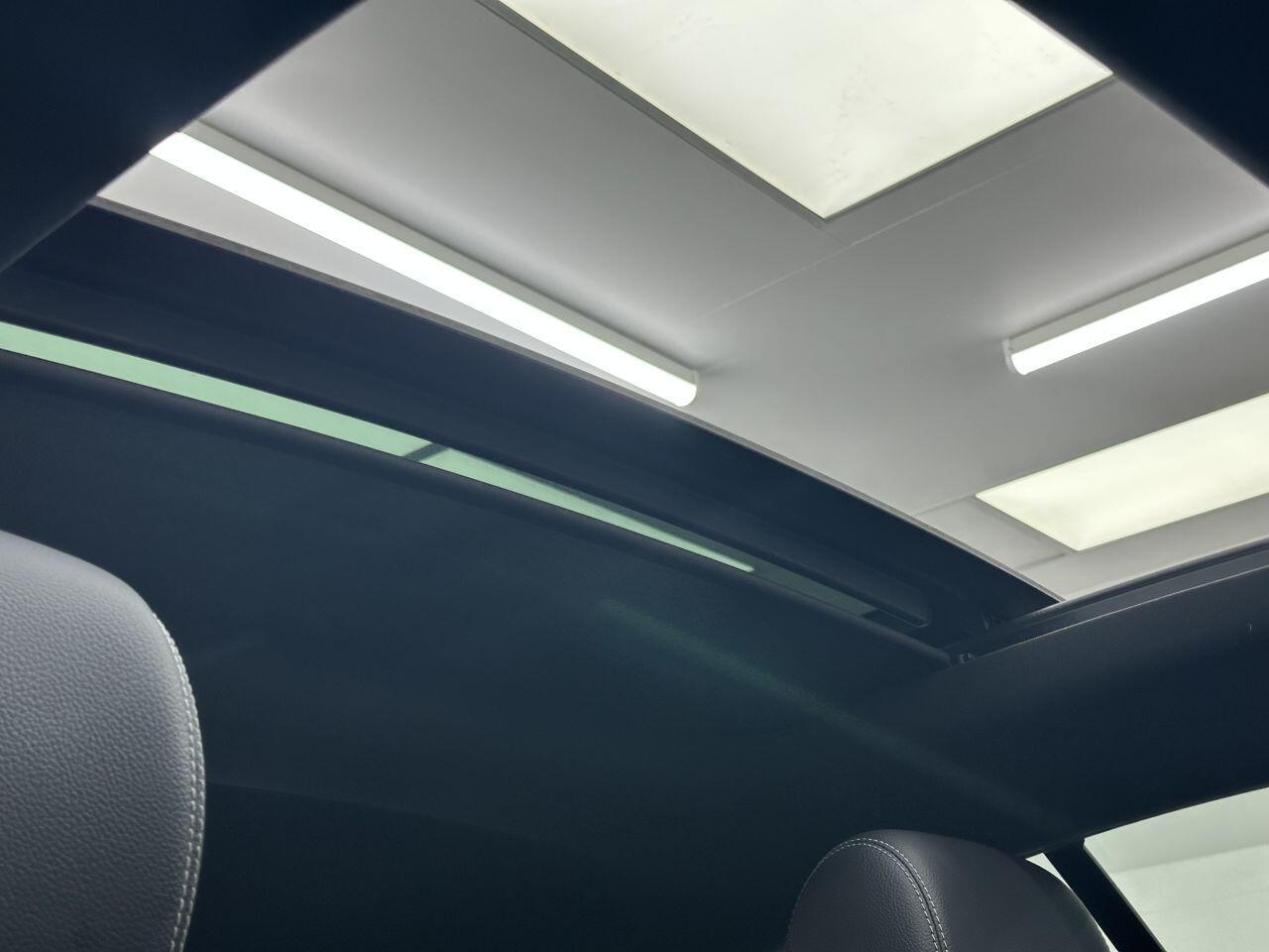 Mercedes-benz E-CLASS - Image 3