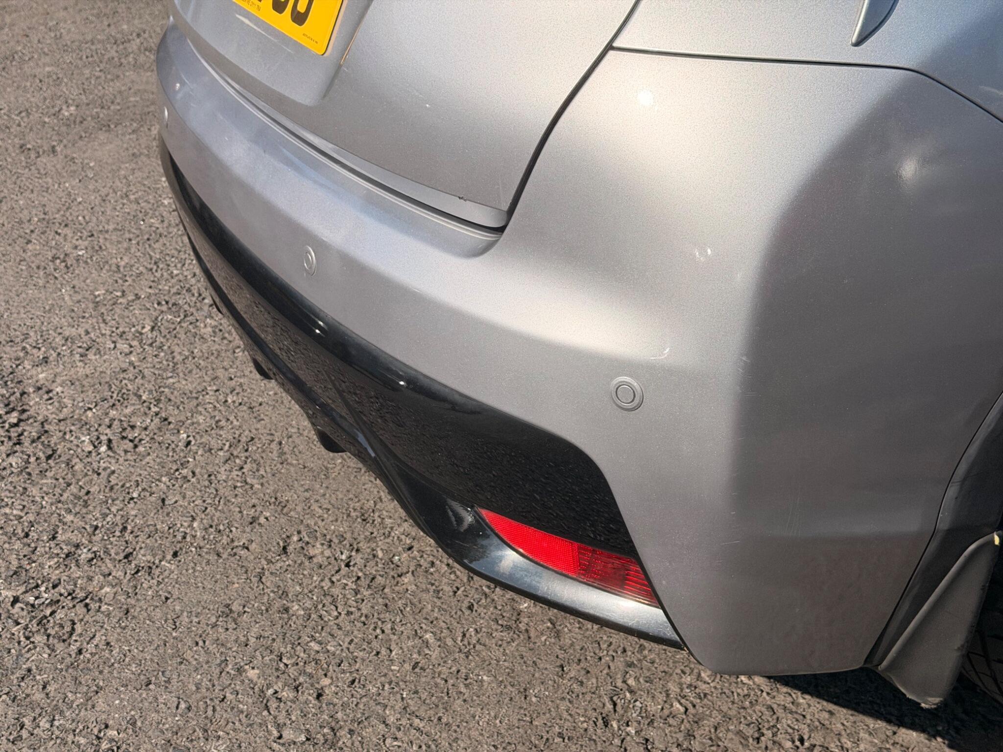 Honda Civic - Image 10