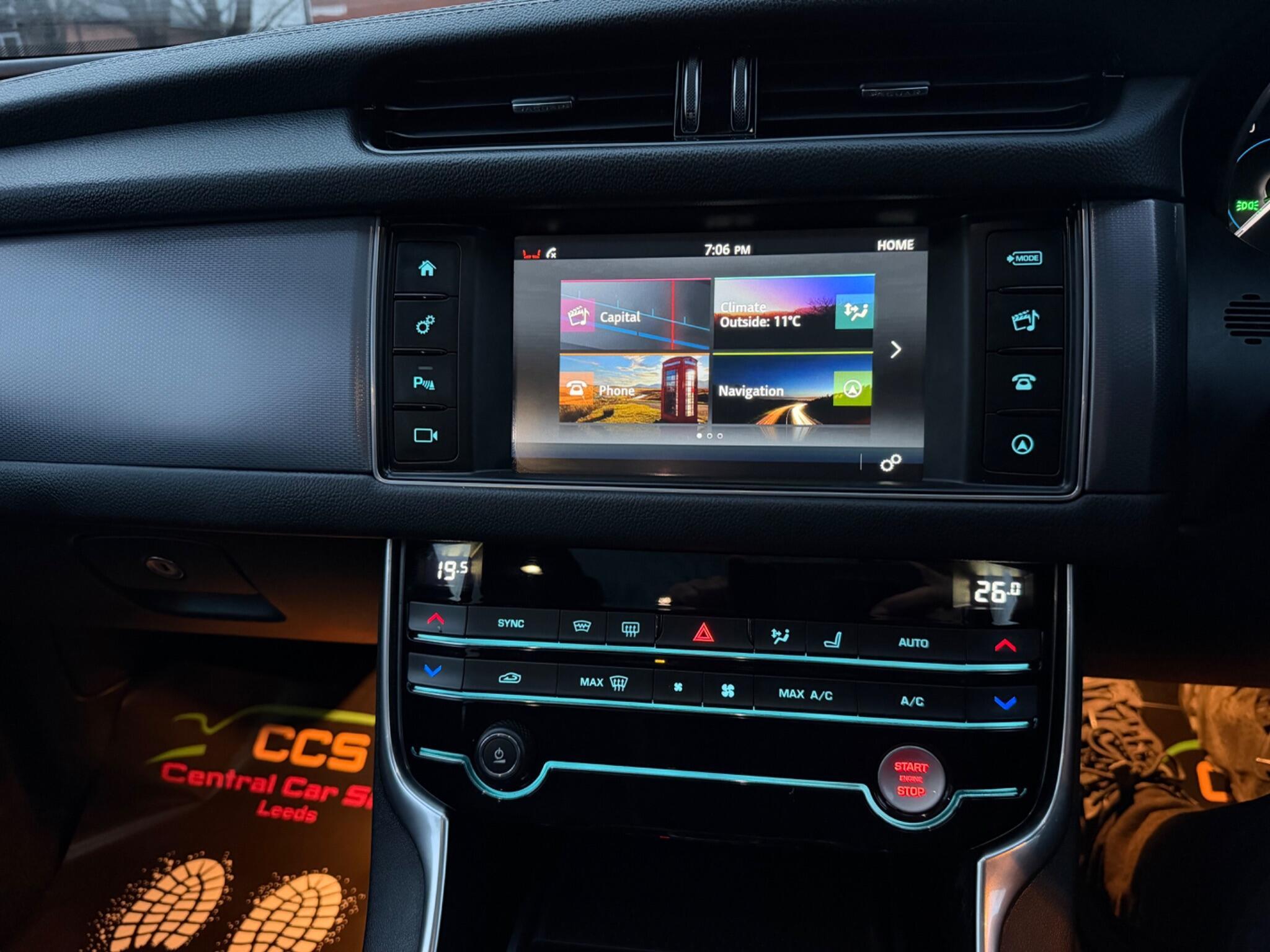 Jaguar XF - Image 74