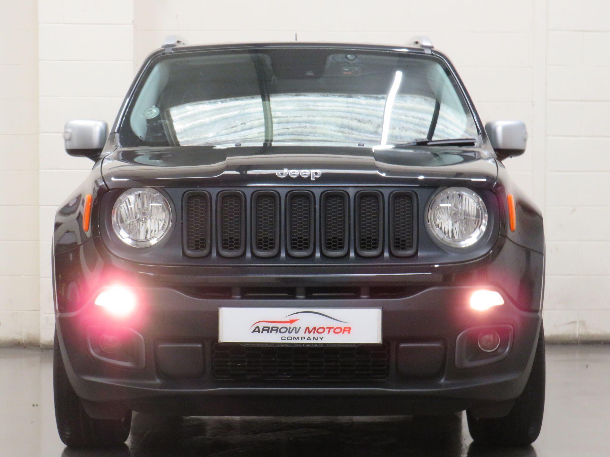 Jeep Renegade - Image 10