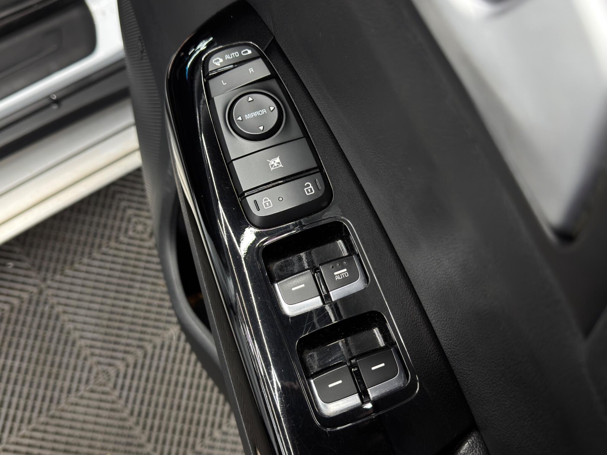 Kia Sportage - Image 37