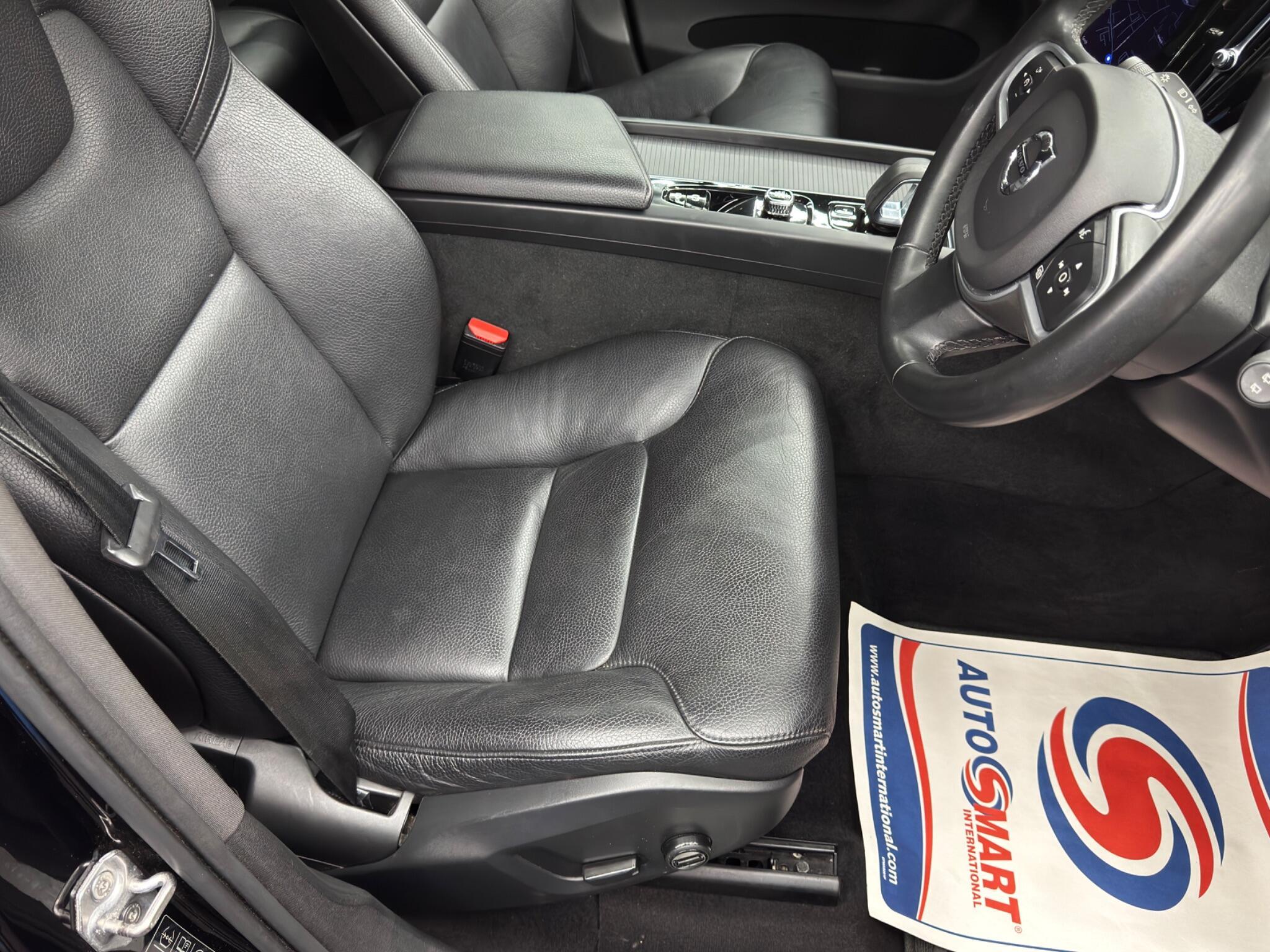 Volvo XC60 - Image 13