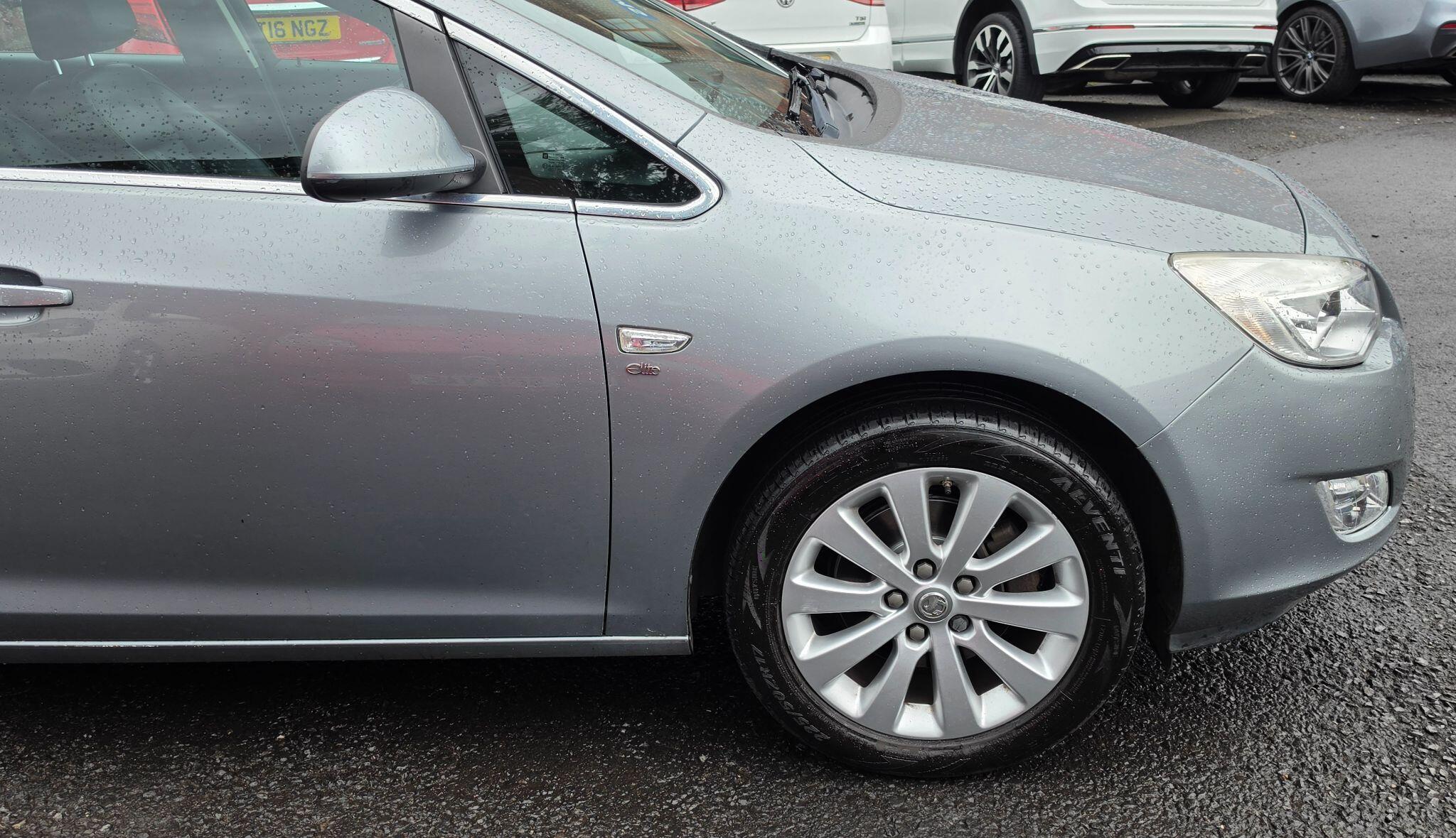 Vauxhall Astra - Image 9