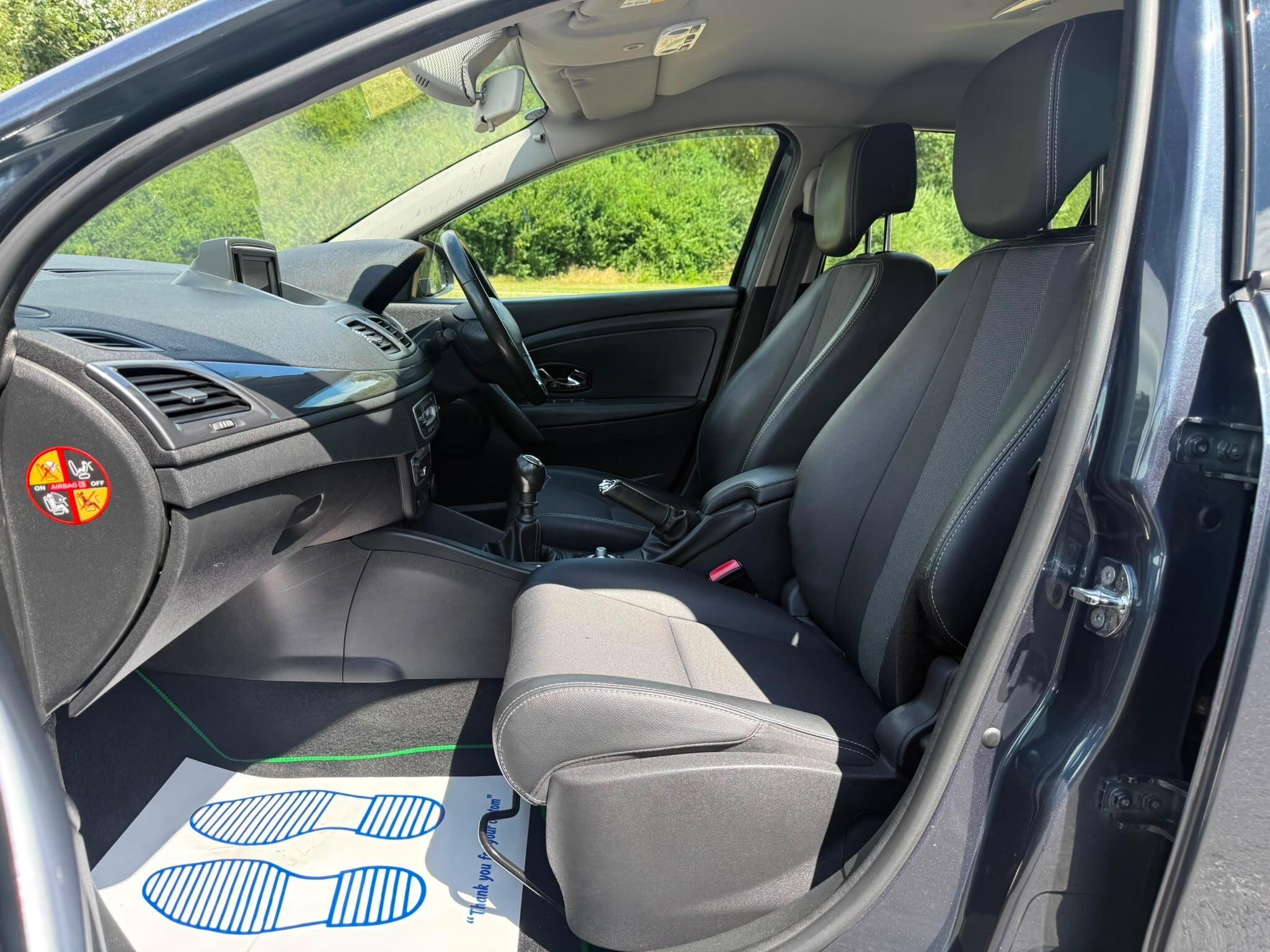 Renault Megane - Image 7