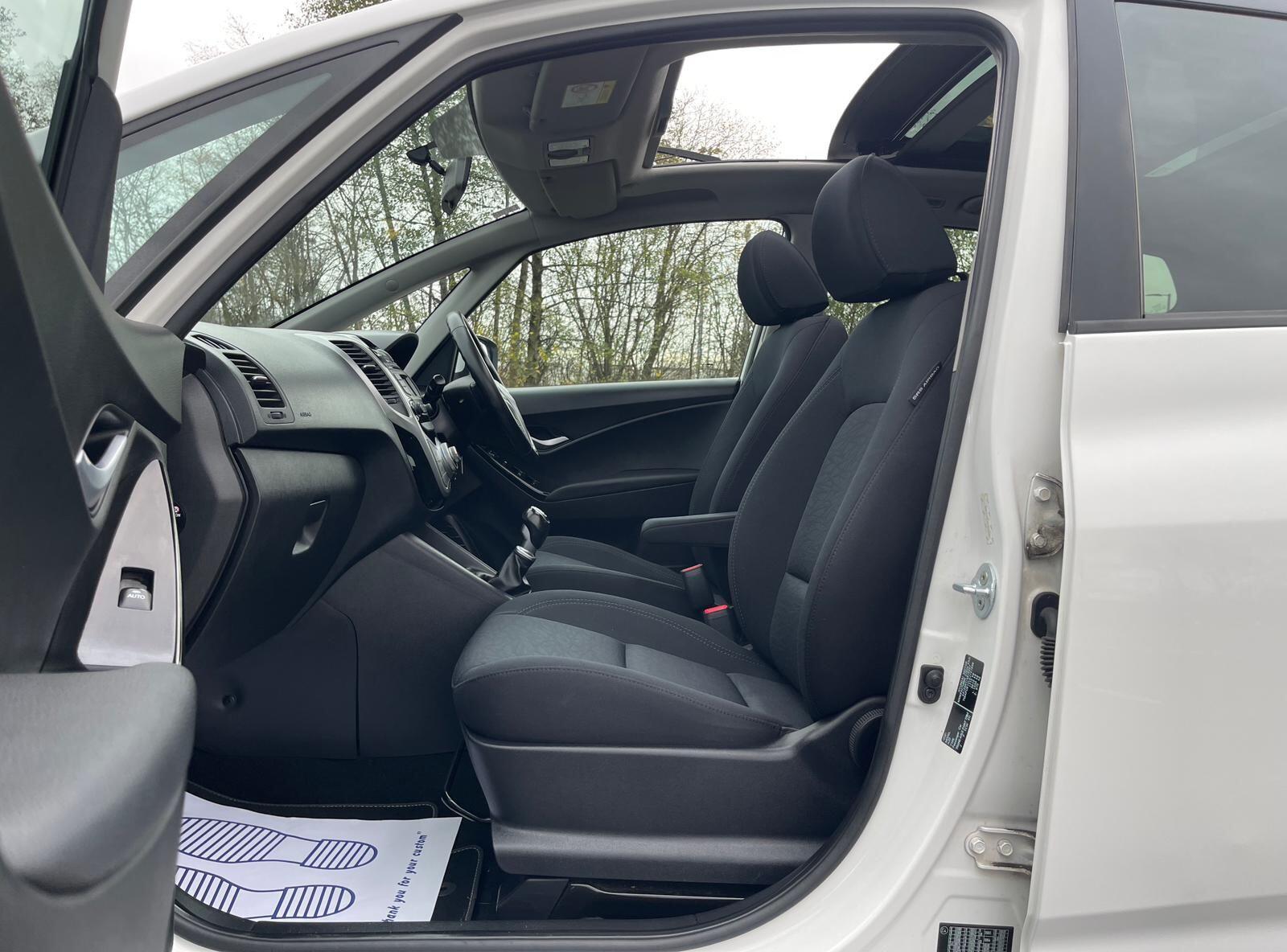 Hyundai ix20 - Image 43