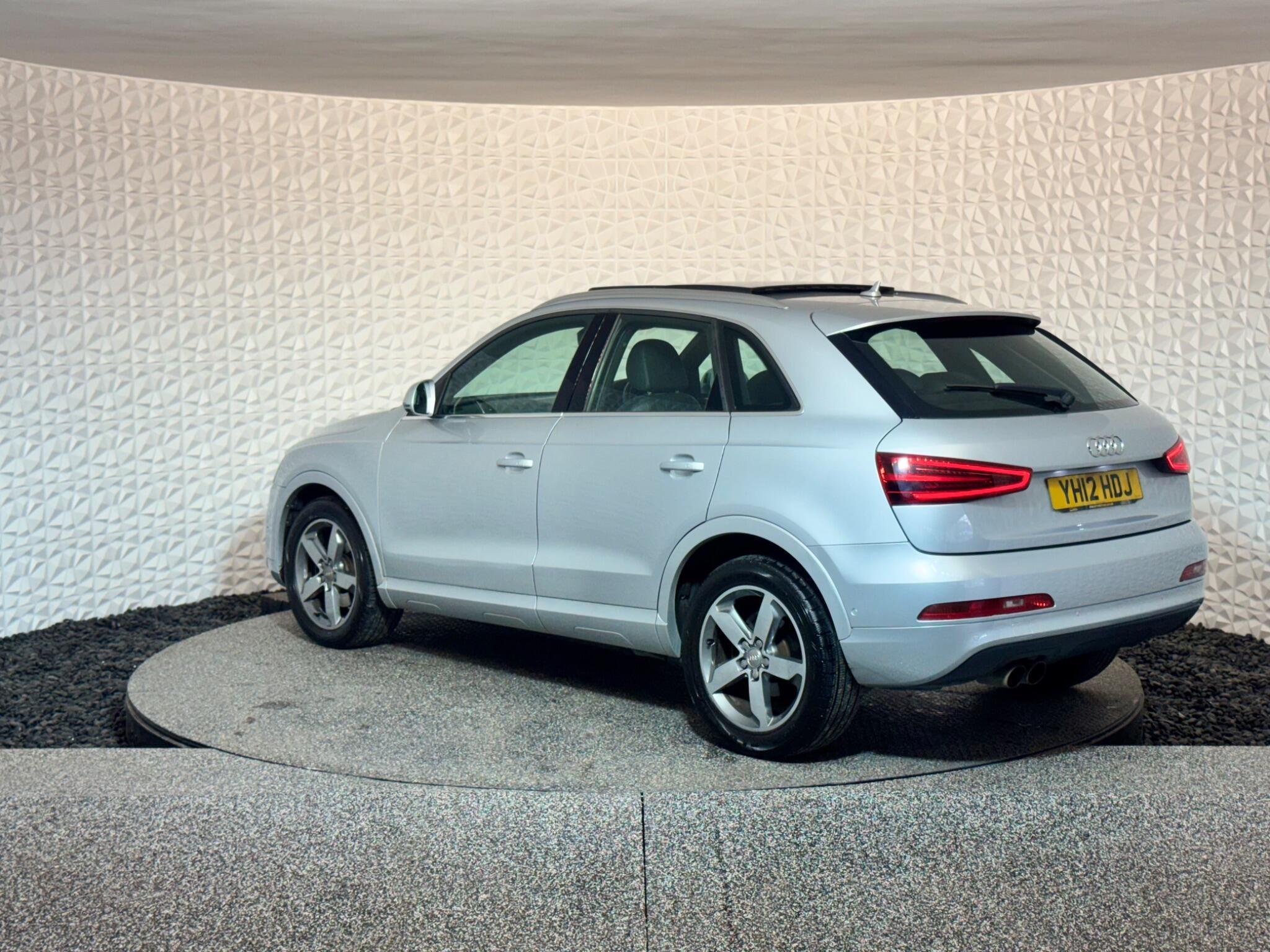 Audi Q3 - Image 17