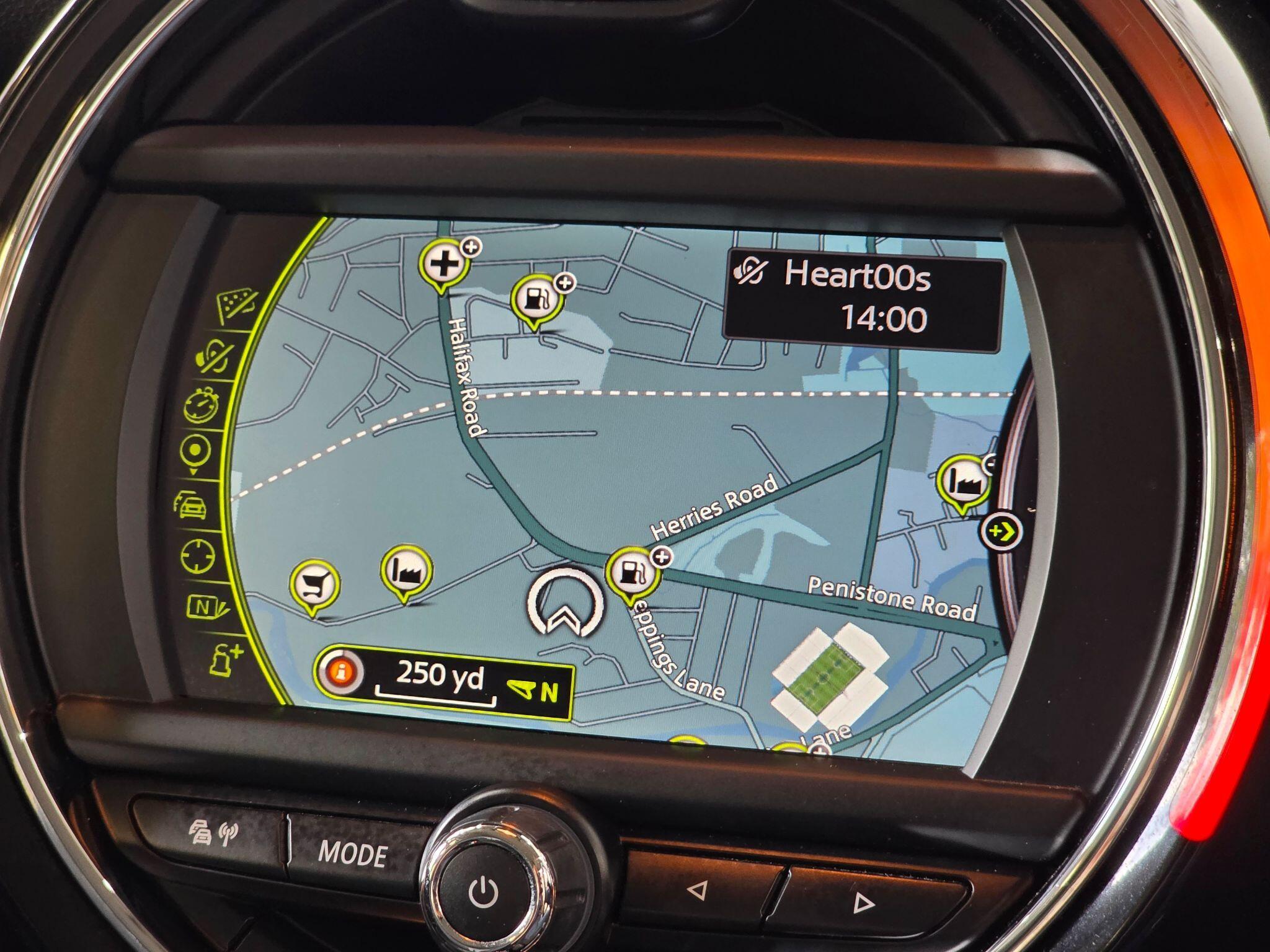MINI Hatch - Image 17