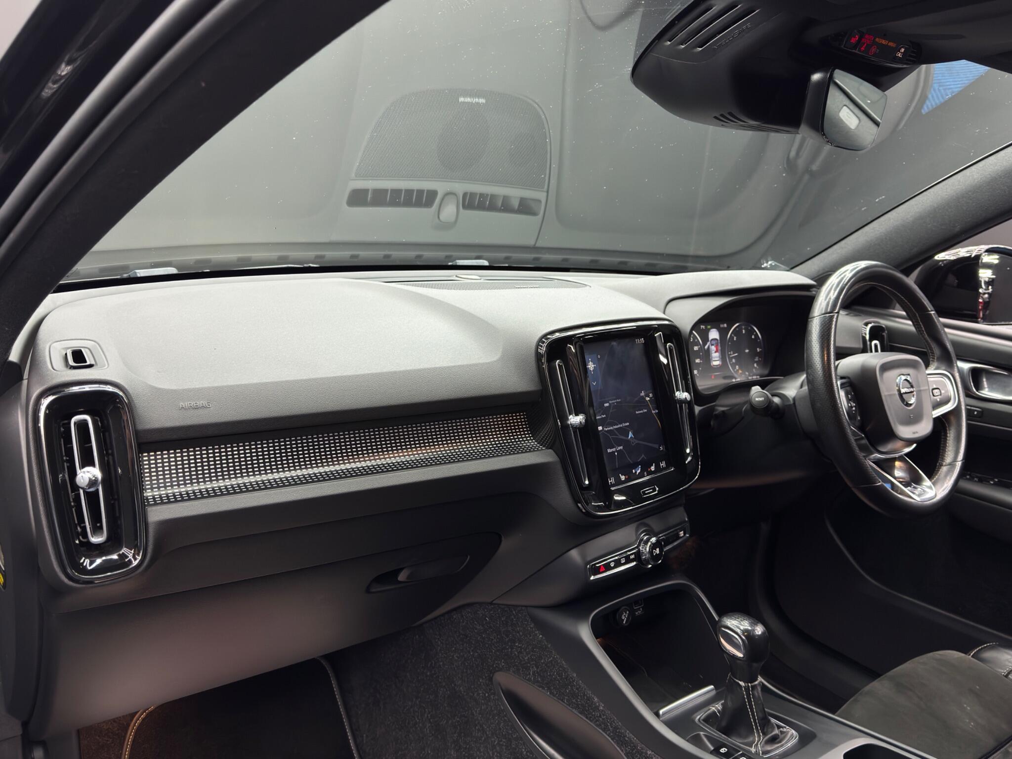 Volvo XC40 - Image 11