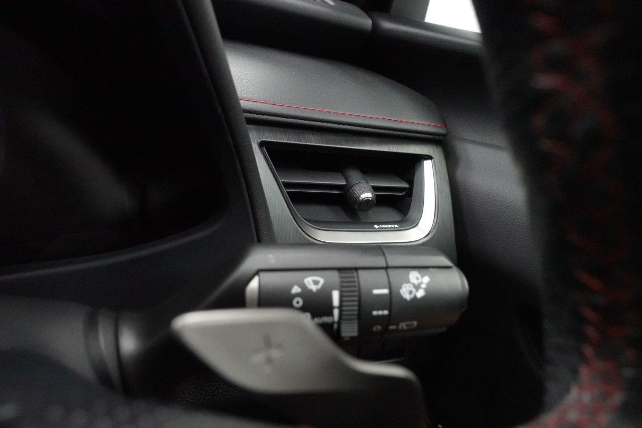 Lexus UX - Image 17