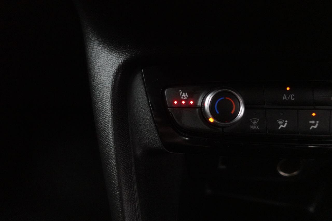 Vauxhall Corsa - Image 14