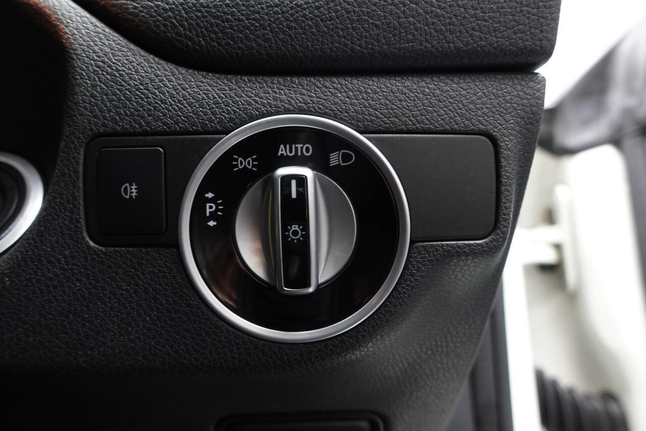 Mercedes-benz CLA - Image 38