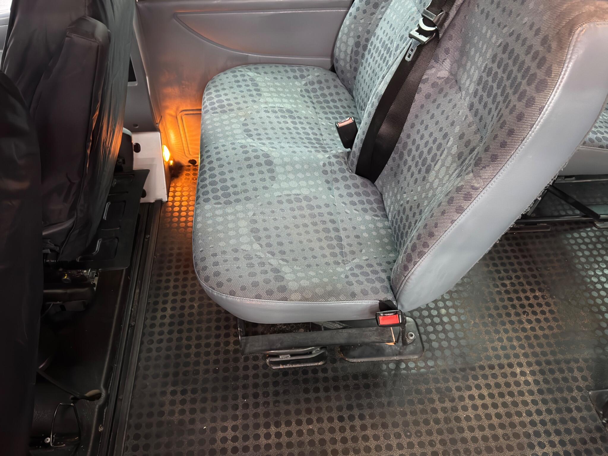 Ford Transit - Image 15