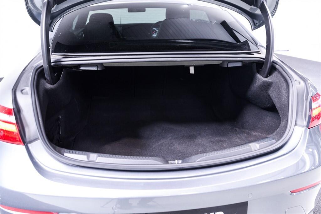 Mercedes E Class - Image 30