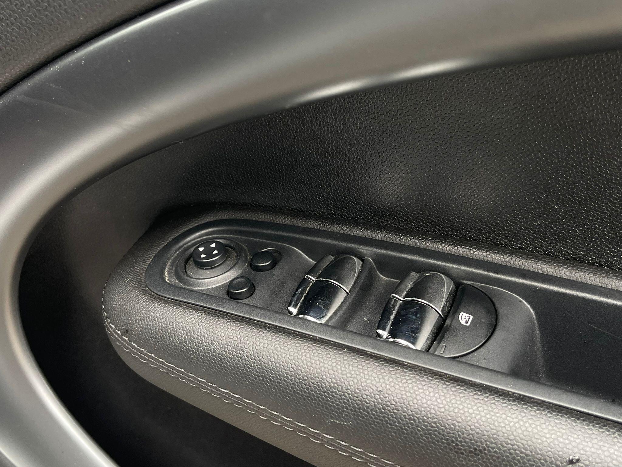 MINI Clubman - Image 13