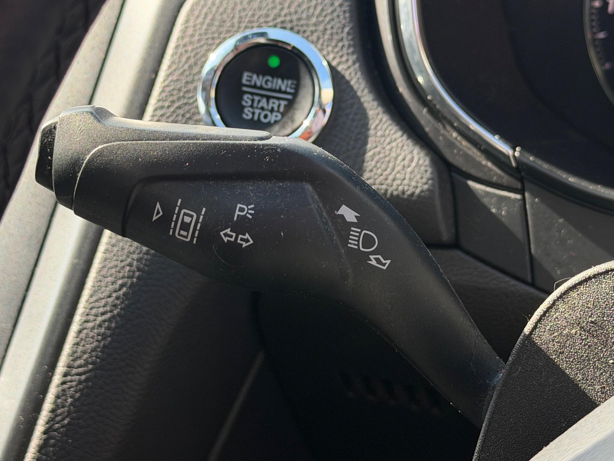 Ford Mondeo - Image 19