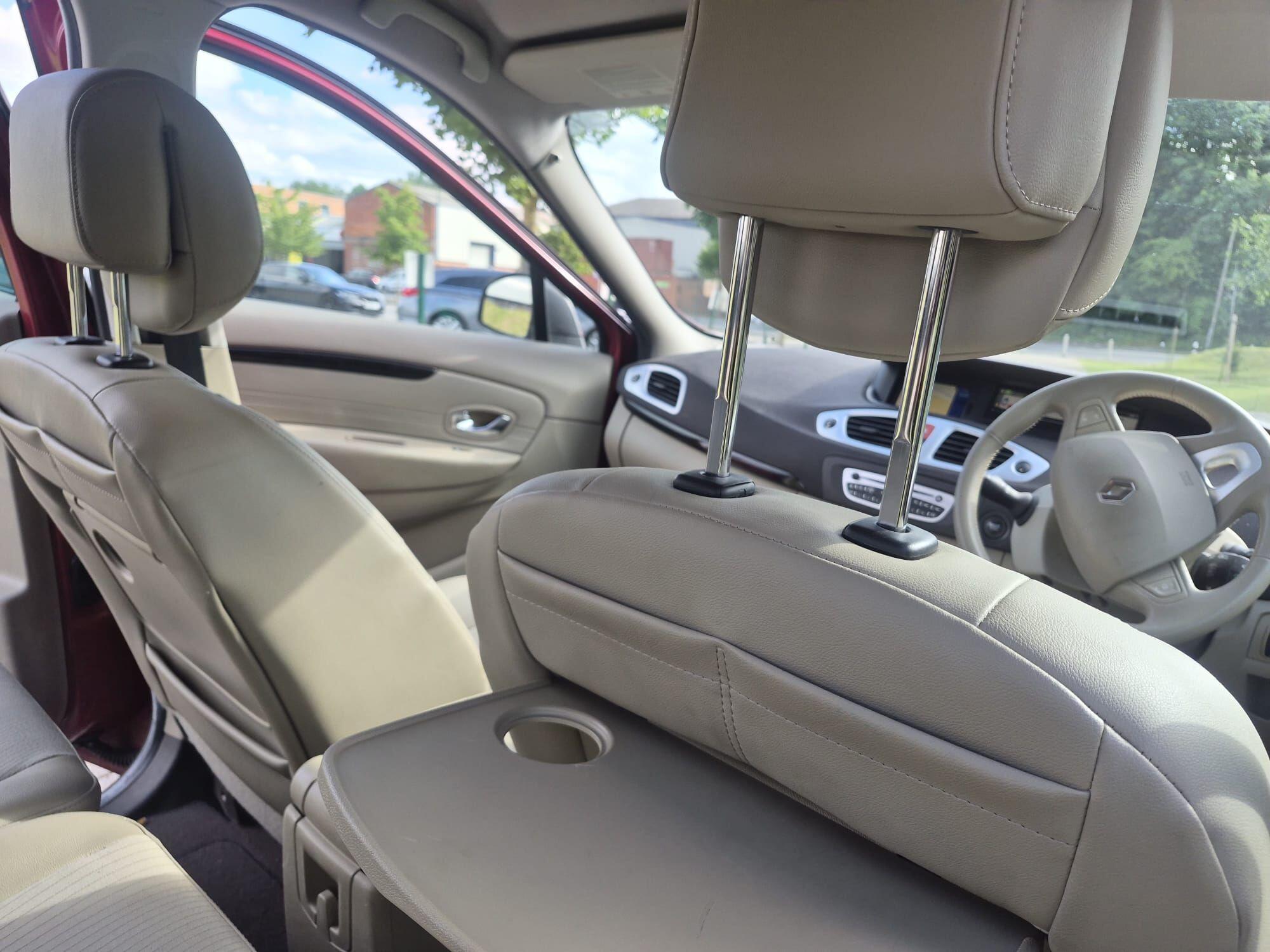 Renault Scenic - Image 12